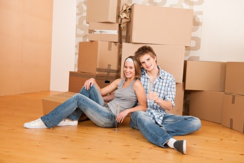 Careful fragile item packing service in Beckton